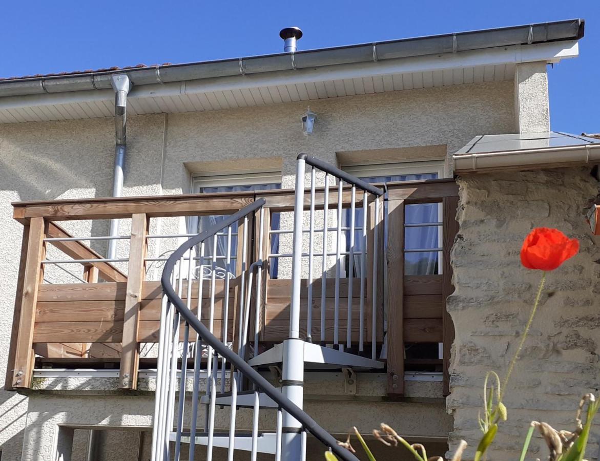 Gite Les Coquelicots Mediere Exterior photo